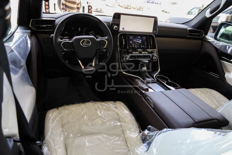 2026 لكزس إل إكس 600