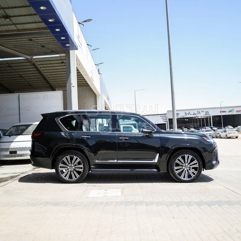 2026 لكزس إل إكس 600