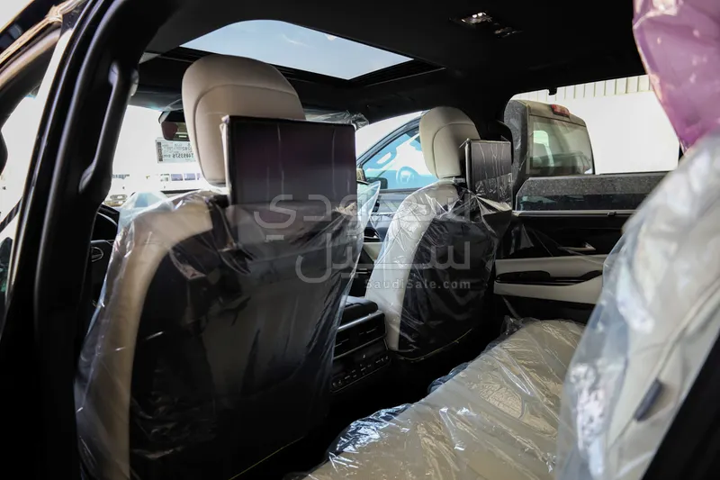 2026 لكزس إل إكس 600