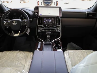 2026 لكزس إل إكس 600