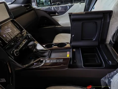 2026 لكزس إل إكس 600