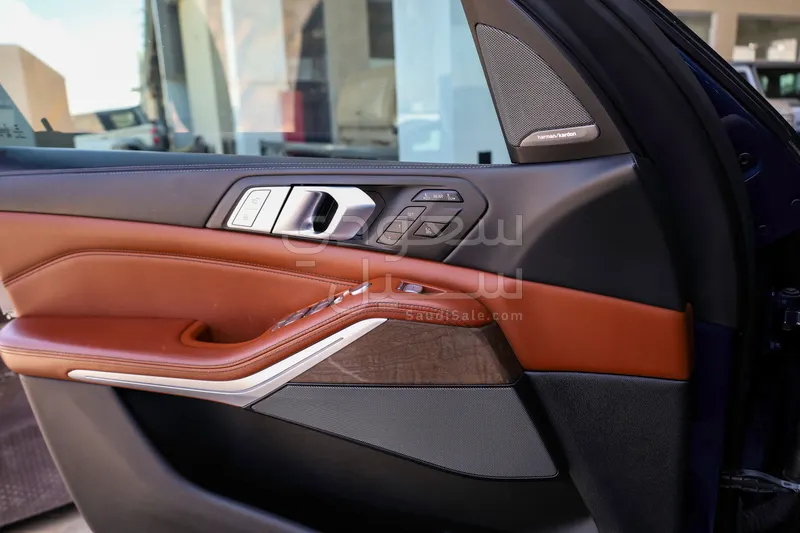 2022 بي ام دبليو الفئة اكس 7