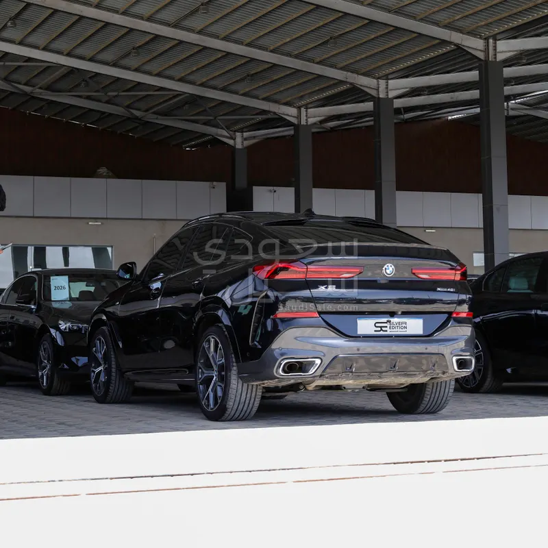 2022 بي ام دبليو الفئة اكس 6