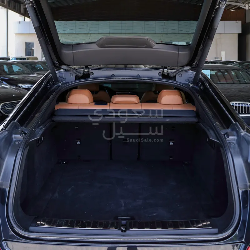 2022 بي ام دبليو الفئة اكس 6