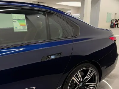 2026 بي ام دبليو الفئة السابعة 735أي