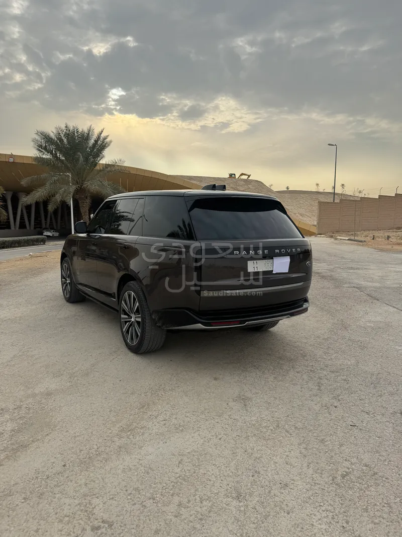 2023 لاند روفر رينج روفر اتش اس اي