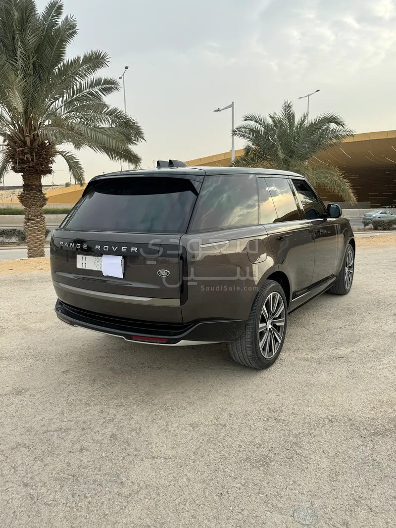 2023 لاند روفر رينج روفر اتش اس اي