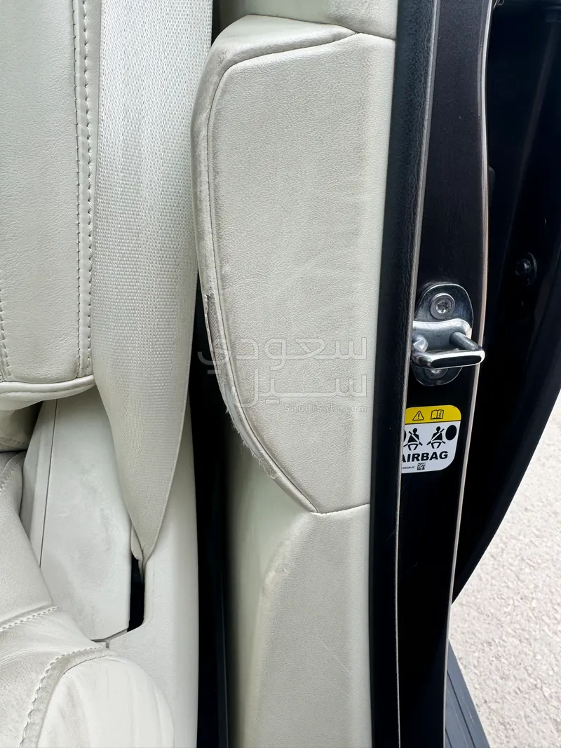 2023 لاند روفر رينج روفر اتش اس اي