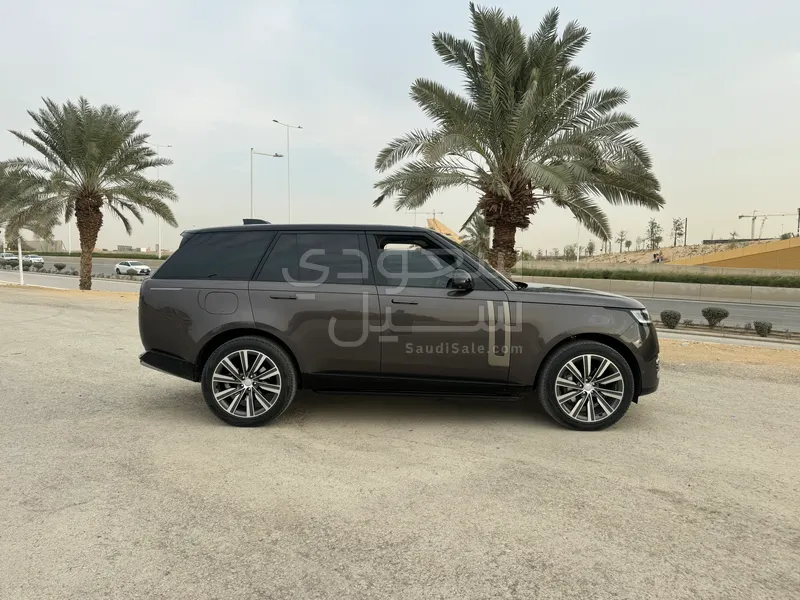 2023 لاند روفر رينج روفر اتش اس اي