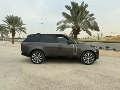 2023 لاند روفر رينج روفر اتش اس اي