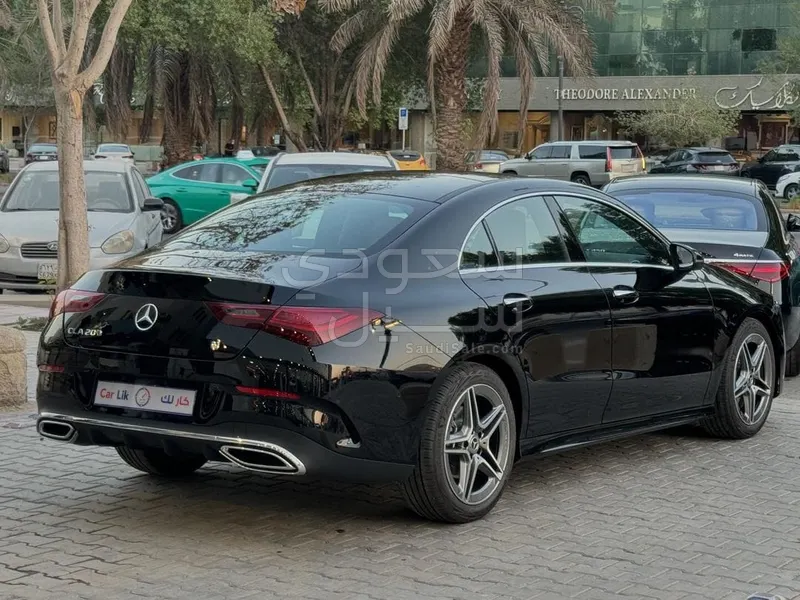 2026 مرسيدس - بنز سي إل أي 200