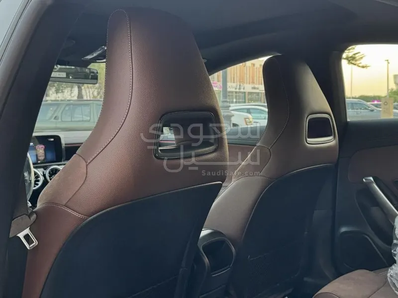 2026 مرسيدس - بنز سي إل أي 200