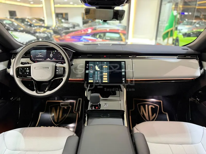 2026 Land Rover Range Rover Sport R-DYNAMIC SE