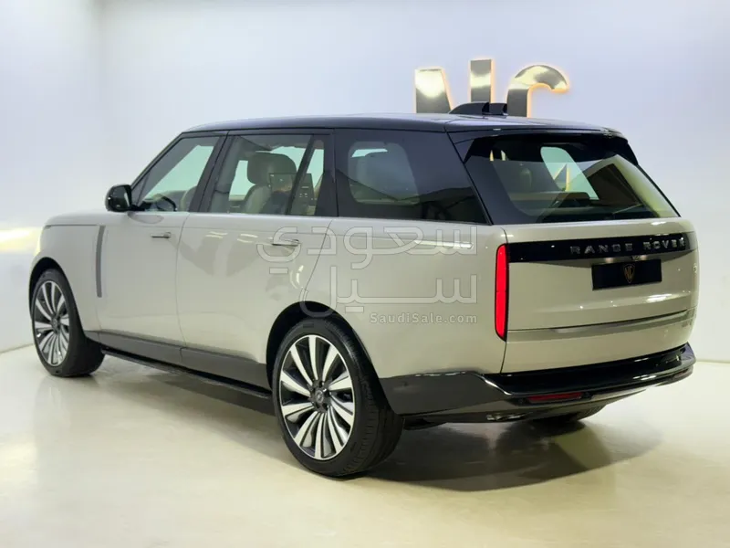 2025 Land Rover Range Rover SV Autobiography