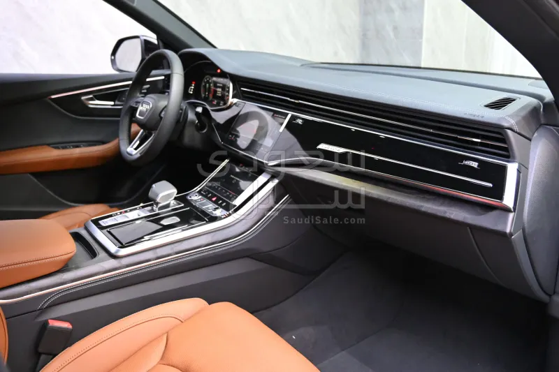 2026 اودي كيو 8 اس لاين