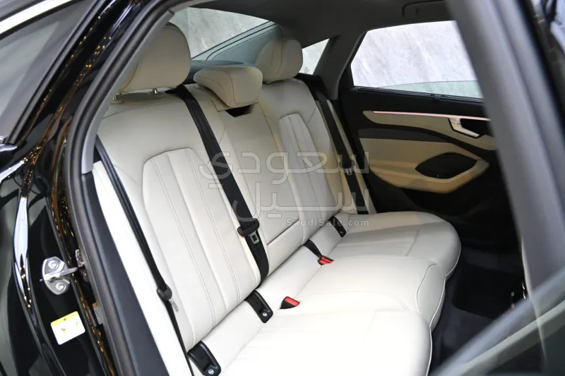 2026 اودي اي 6 35 تي اف اس اي