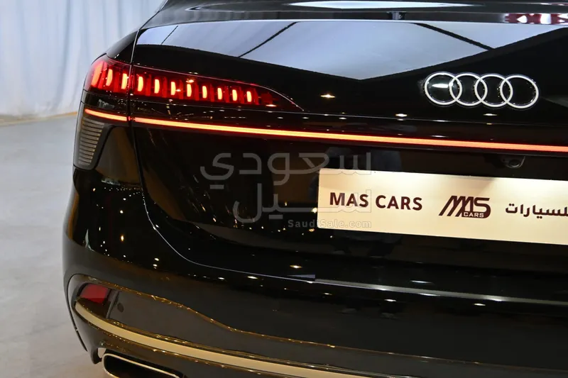 2026 اودي اي 6 35 تي اف اس اي