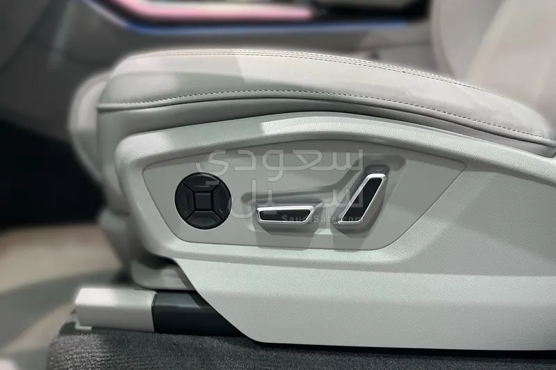 2025 اودي كيو 7 اس لاين