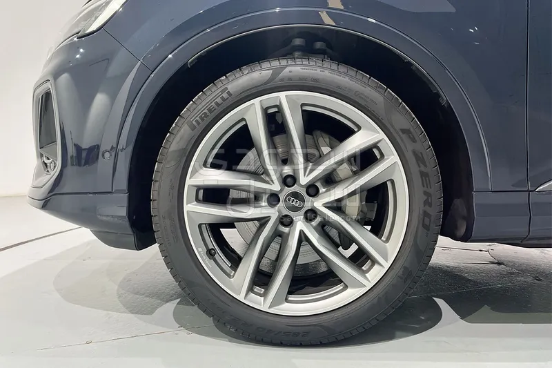 2025 اودي كيو 7 اس لاين