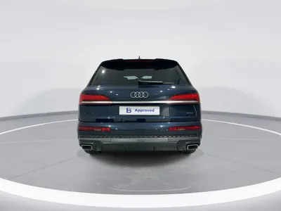 2025 اودي كيو 7 اس لاين