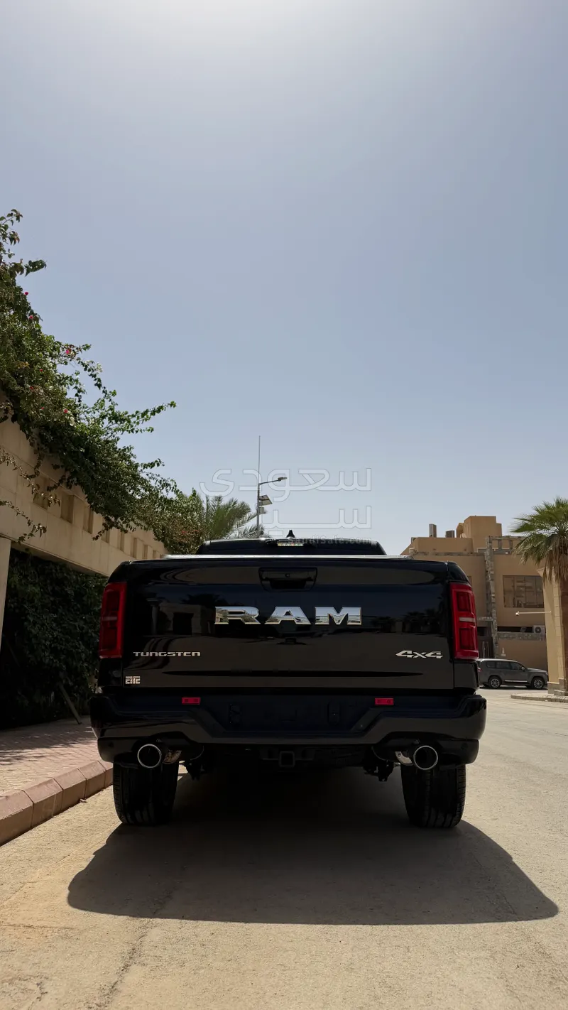 2025 دودج رام 1500 ليمتد