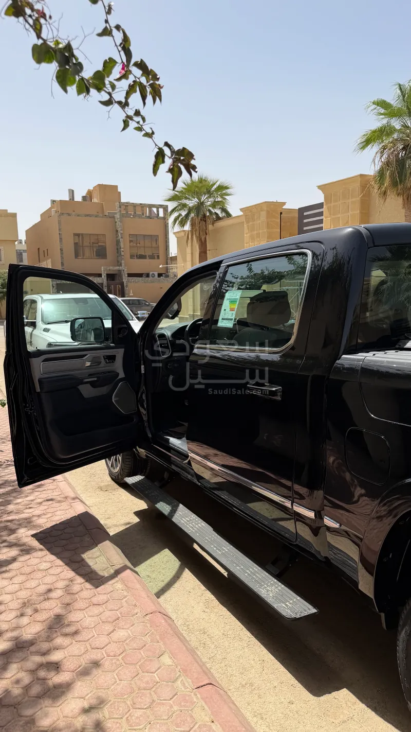 2025 دودج رام 1500 ليمتد