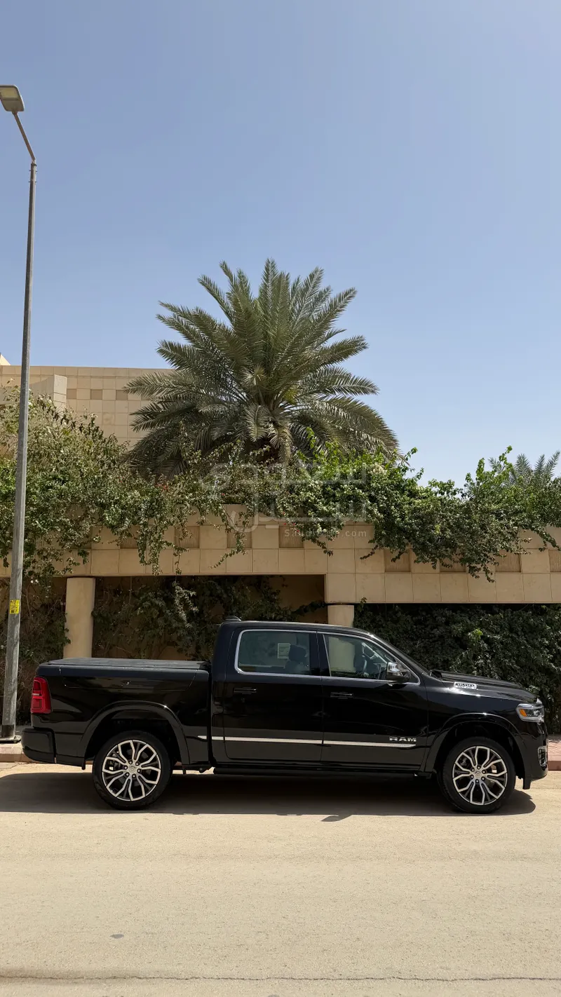 2025 دودج رام 1500 ليمتد
