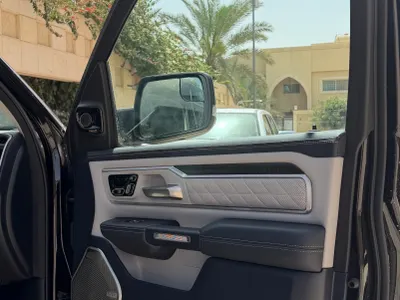 2025 دودج رام 1500 ليمتد