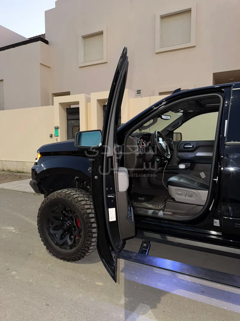 2021 شفروليه سلفرادو بلاك اوبس