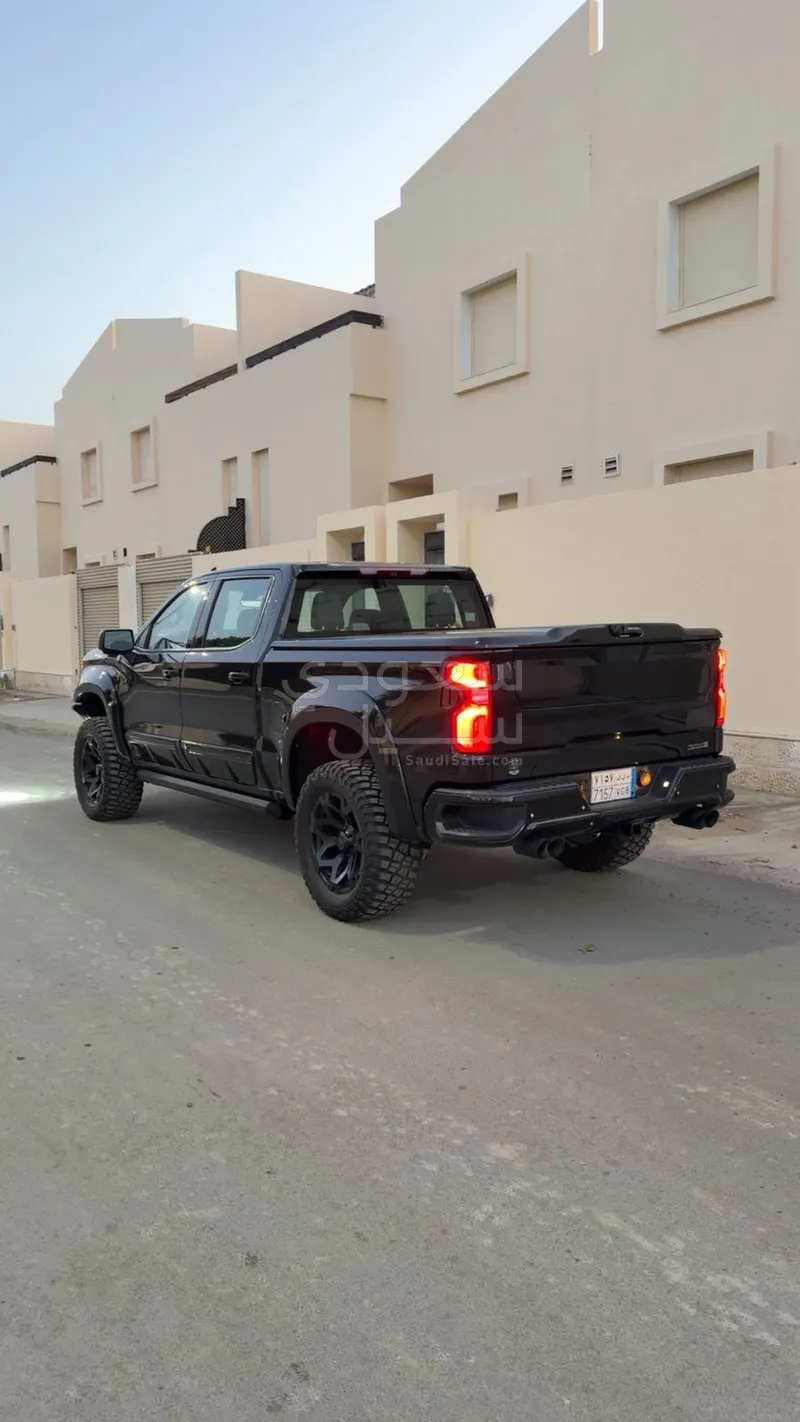 2021 شفروليه سلفرادو بلاك اوبس