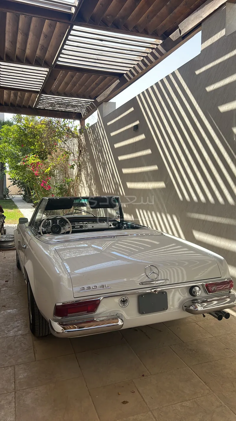 1965 مرسيدس - بنز إس إل 230
