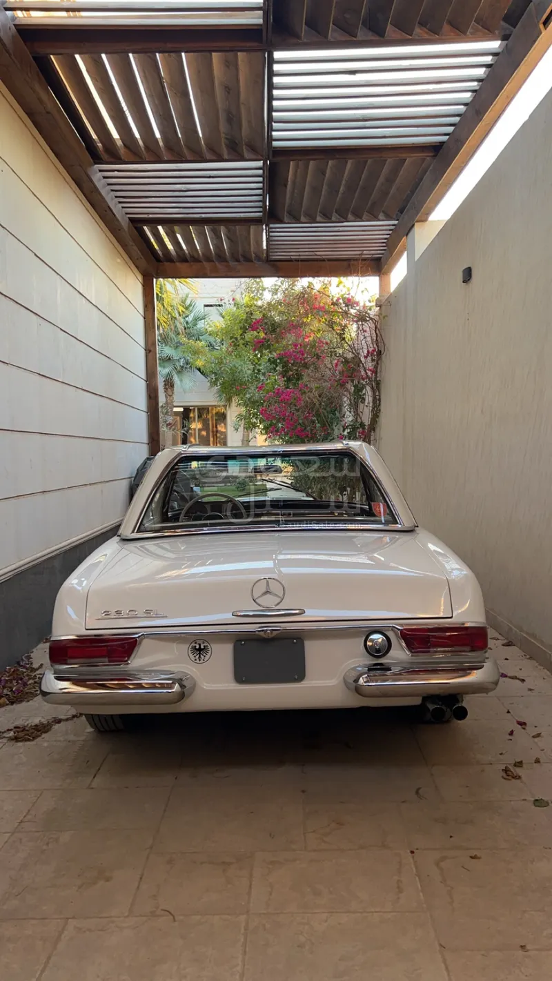 1965 مرسيدس - بنز إس إل 230