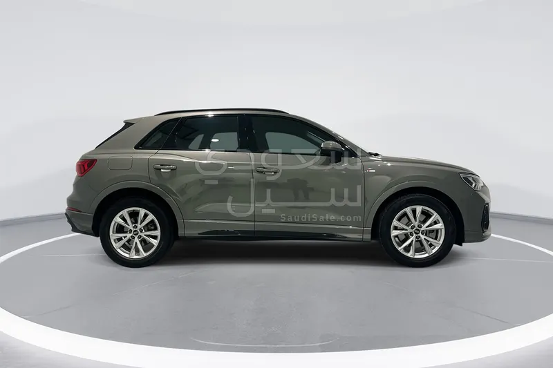 2022 Audi Q3 S Line
