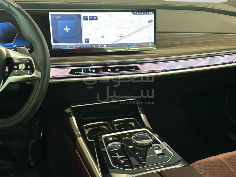 2026 بي ام دبليو الفئة السابعة 735أي