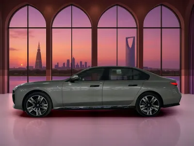 2026 بي ام دبليو الفئة السابعة 735أي