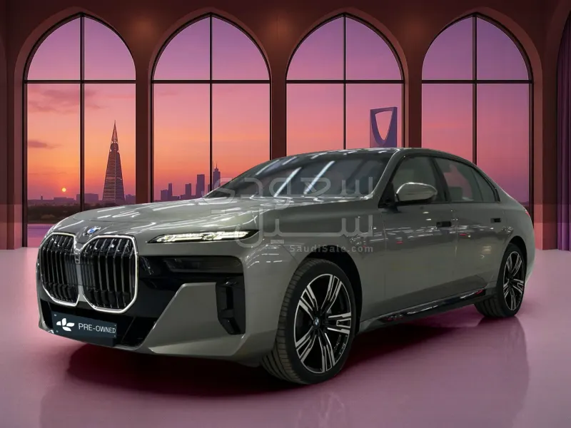 2026 بي ام دبليو الفئة السابعة 735أي