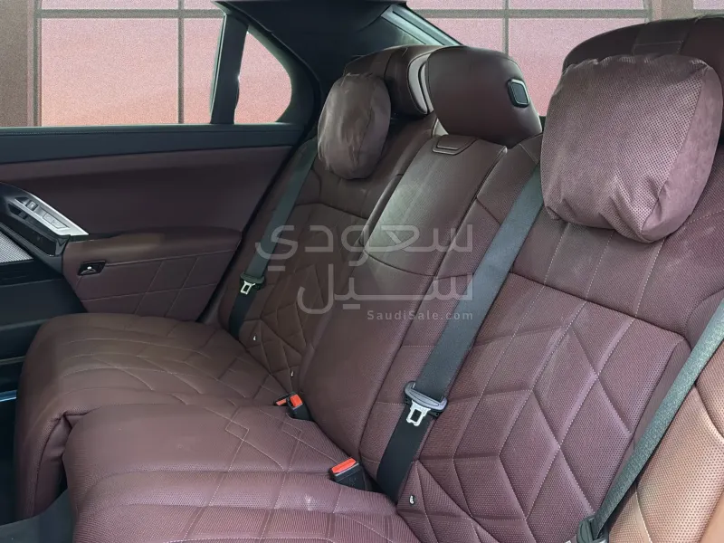 2026 بي ام دبليو الفئة السابعة 740أي