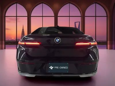 2026 بي ام دبليو الفئة السابعة 735أي