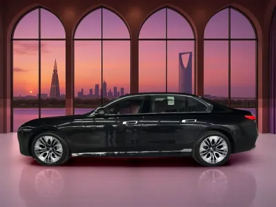 2026 بي ام دبليو الفئة السابعة 735أي