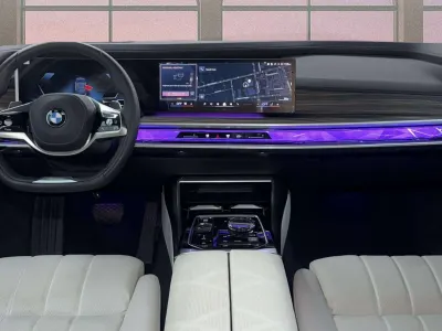 2026 بي ام دبليو الفئة السابعة 735أي