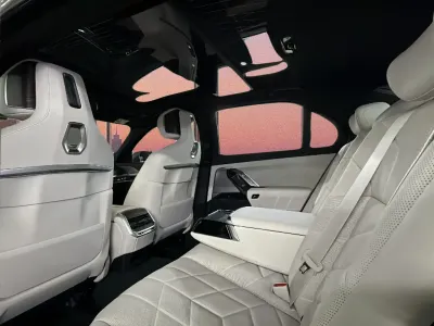 2026 بي ام دبليو الفئة السابعة 735أي