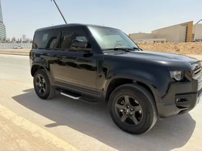 2023 لاند روفر ديفيندر 90