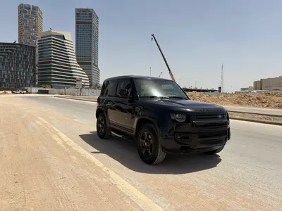 2023 لاند روفر ديفيندر 90