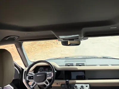 2023 لاند روفر ديفيندر 90