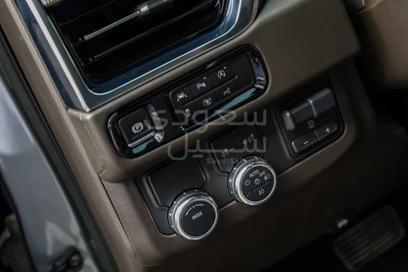 2025 جي ام سي يوكون اليفيشن