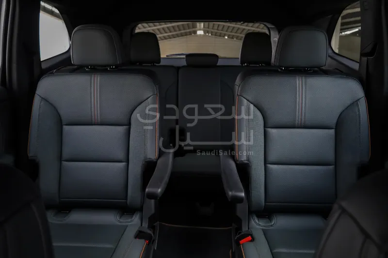 2024 جي ام سي اكاديا دينالي