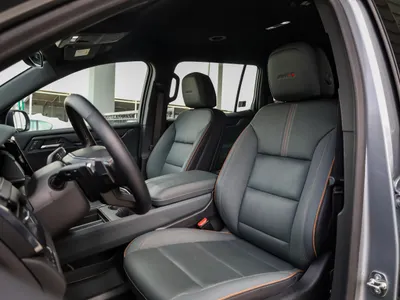 2024 جي ام سي اكاديا دينالي