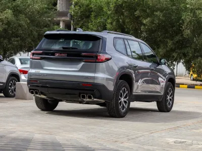 2024 جي ام سي اكاديا دينالي