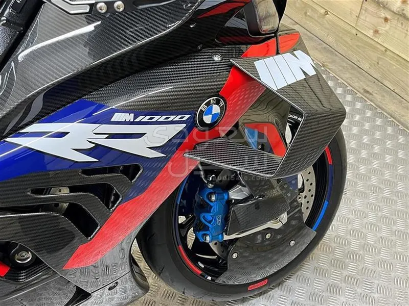 2023 بي ام دبليو دراجة نارية إس 1000 أر أر