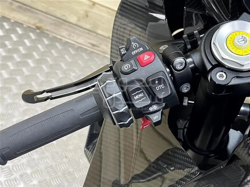 2023 بي ام دبليو دراجة نارية إس 1000 أر أر